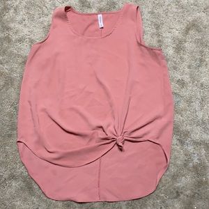 Women’s Zenana Outfitters peach top size Xl